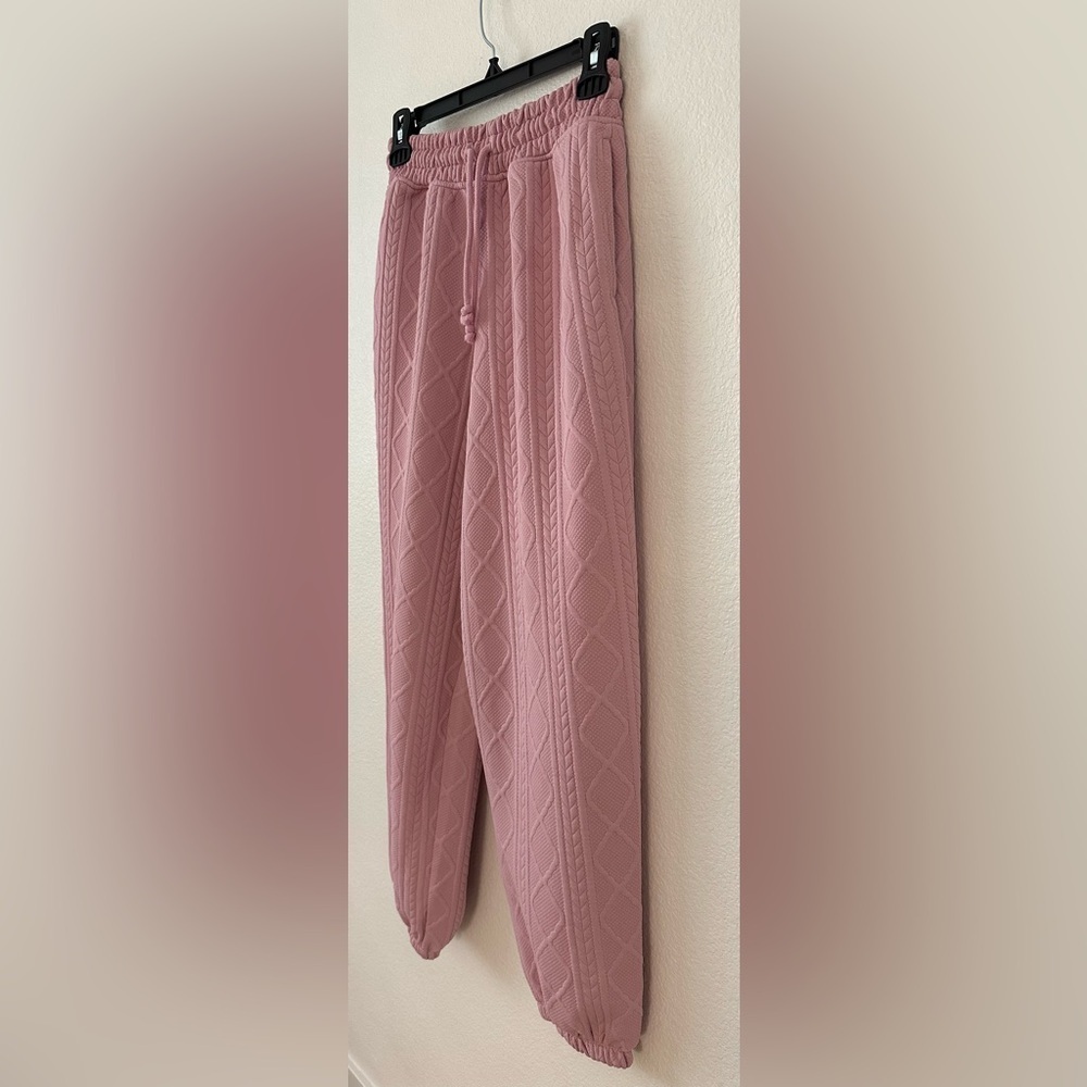 Women’s Size XS Pink Textured Jogger Pants - Picture 2 of 7